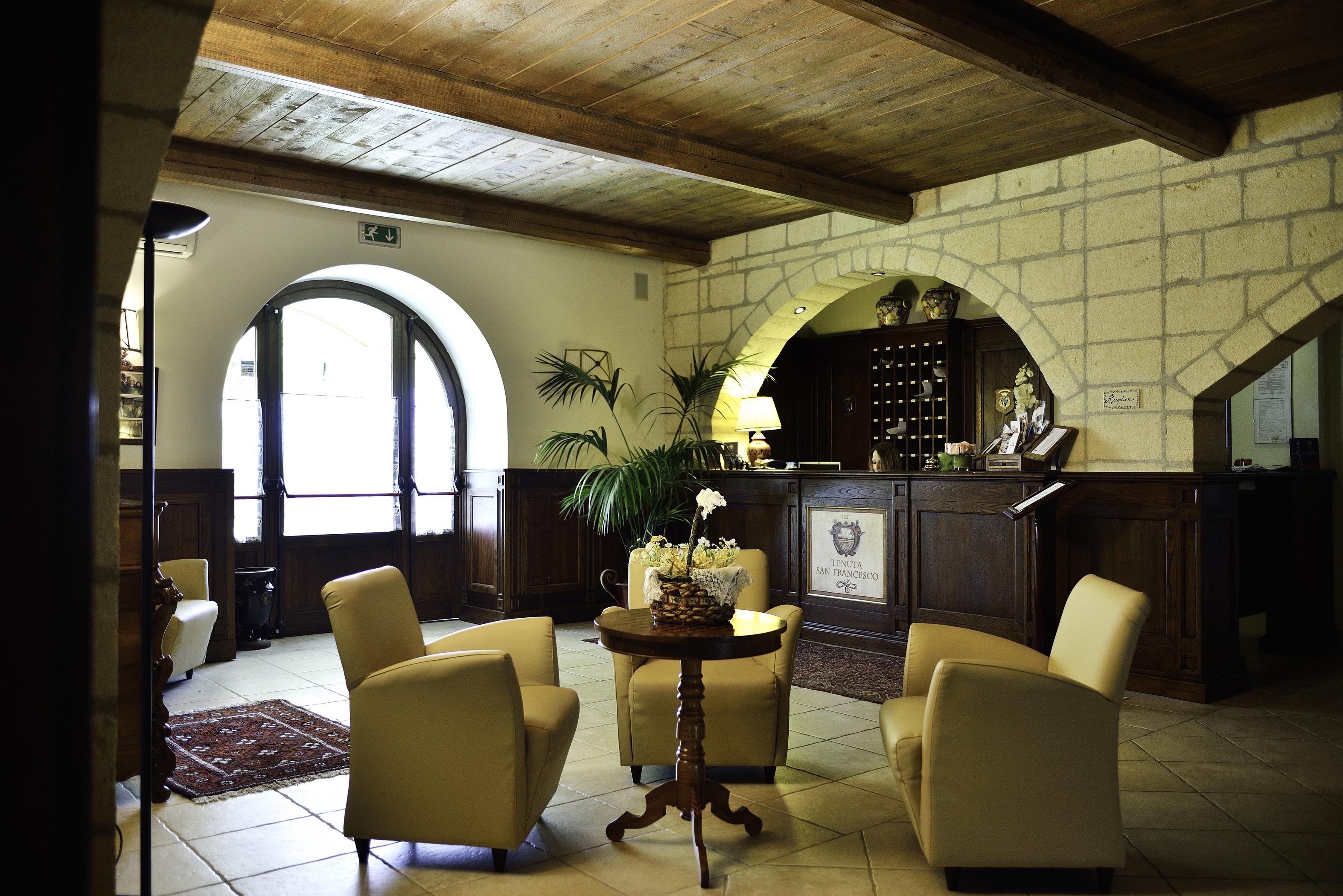 Hotel Tenuta San Francesco Barletta Bagian luar foto