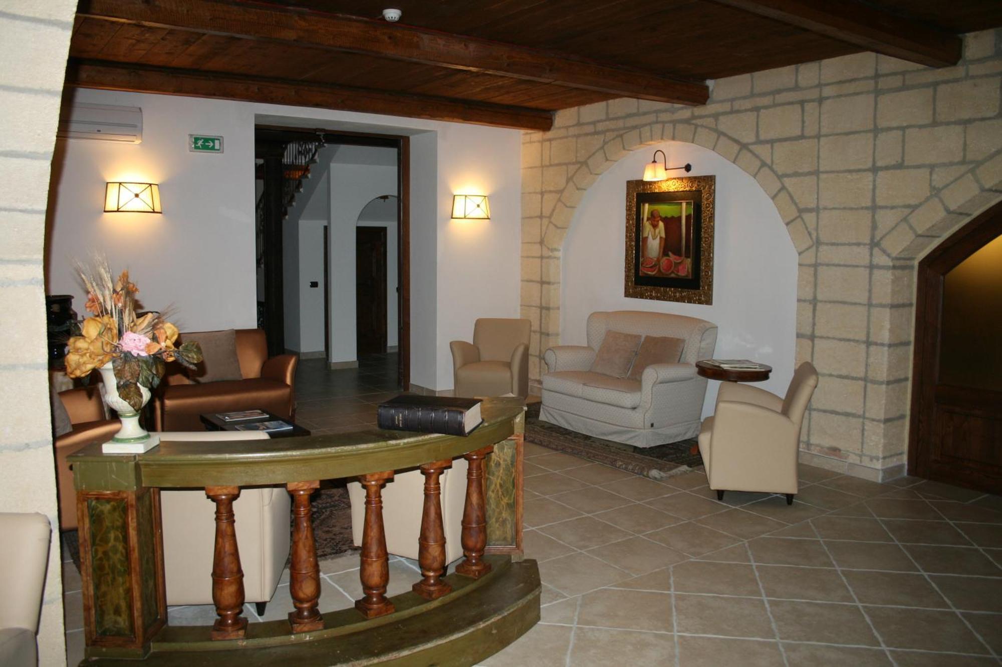 Hotel Tenuta San Francesco Barletta Bagian luar foto