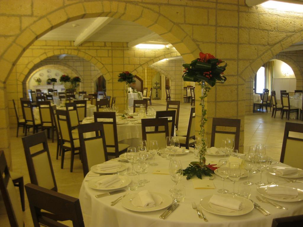 Hotel Tenuta San Francesco Barletta Bagian luar foto